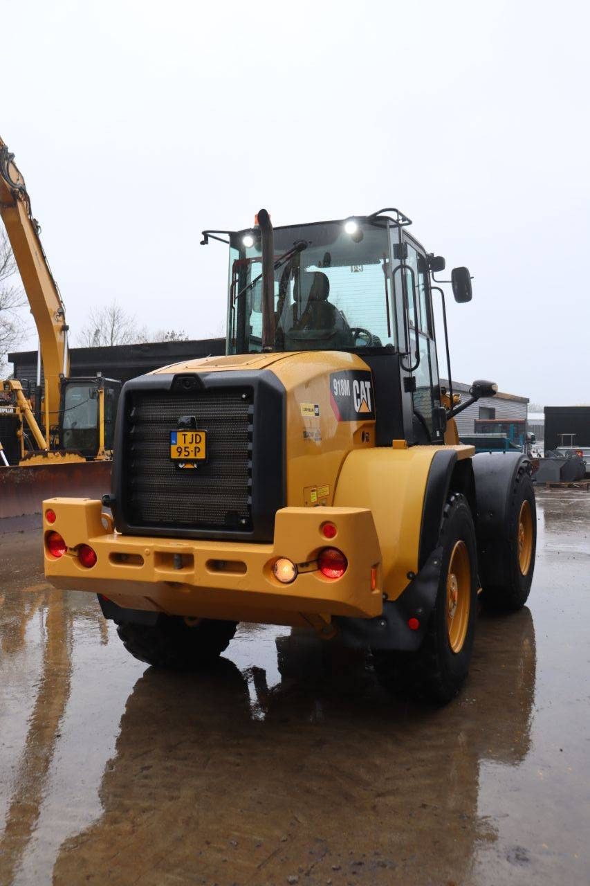 Wheel loader Caterpillar 918M Diesel 2019