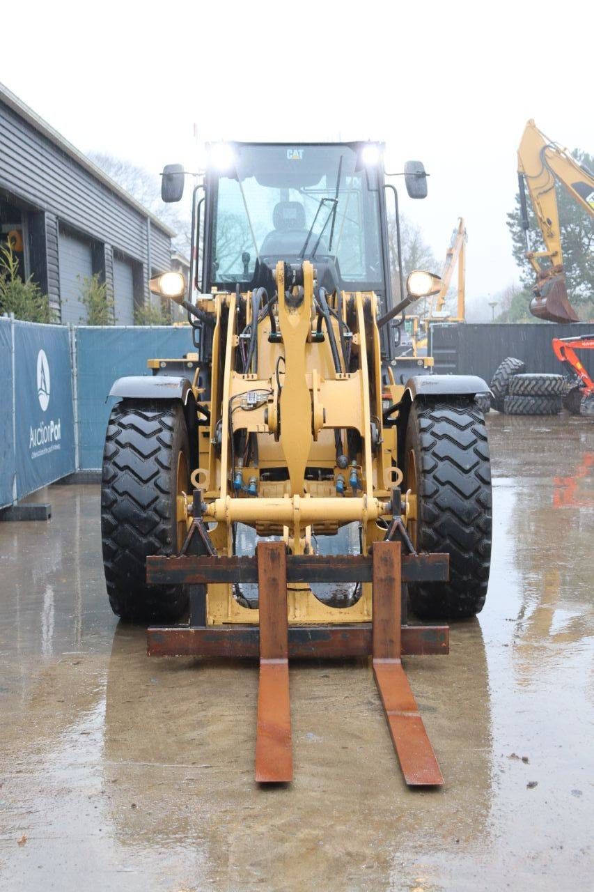 Wheel loader Caterpillar 918M Diesel 2019
