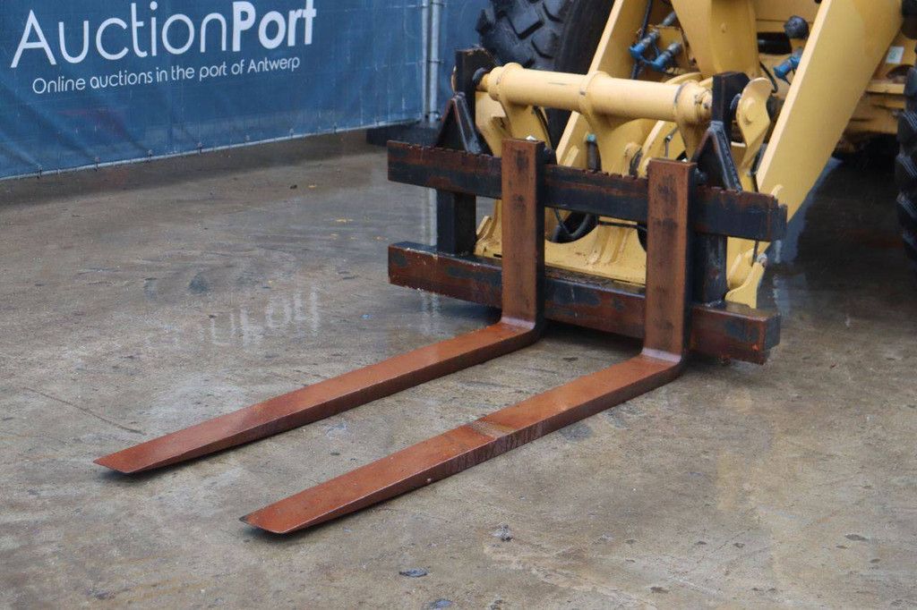 Wheel loader Caterpillar 918M Diesel 2019