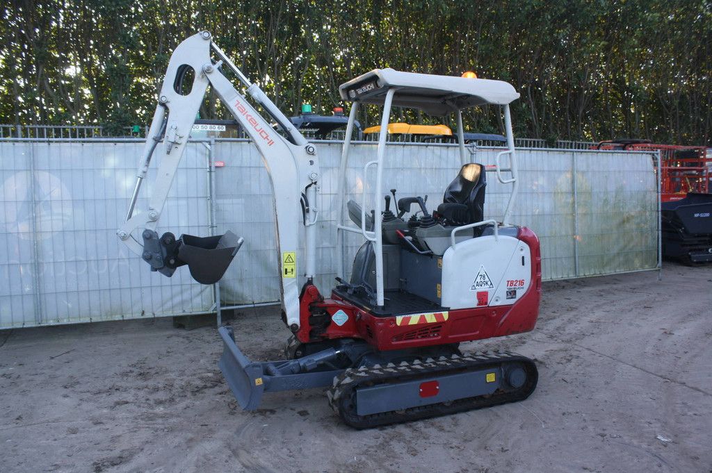 Minigraver Takeuchi TB216 Diesel 2017