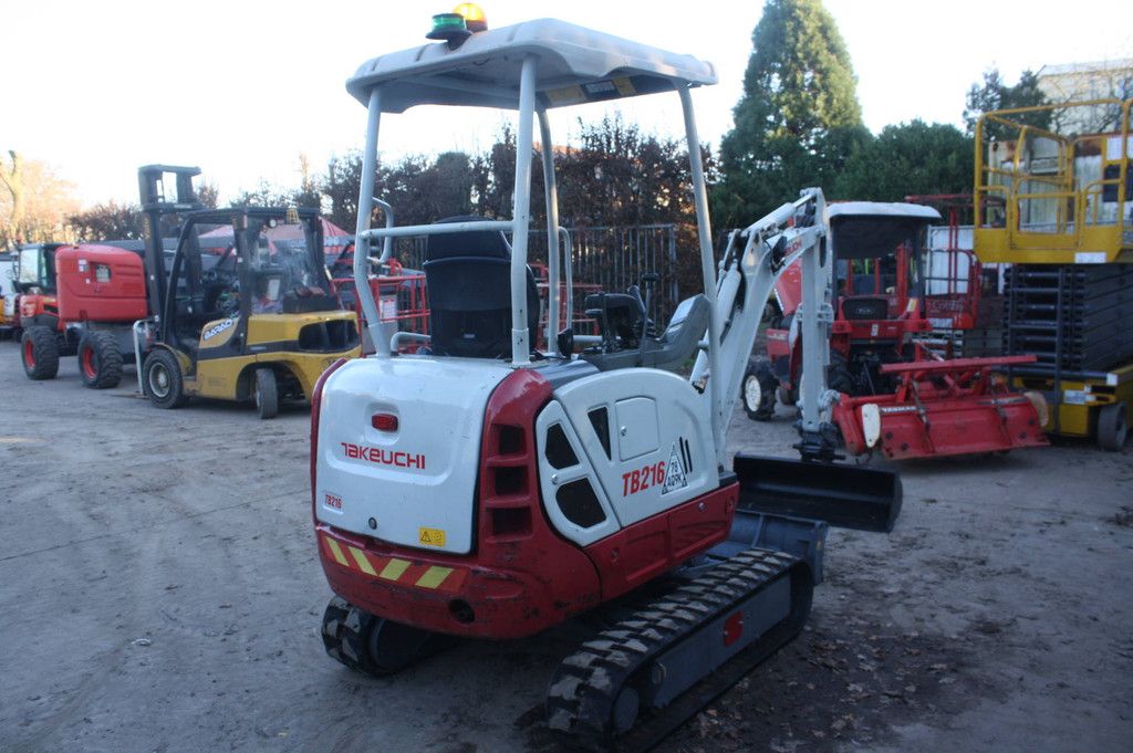 Minigraver Takeuchi TB216 Diesel 2017