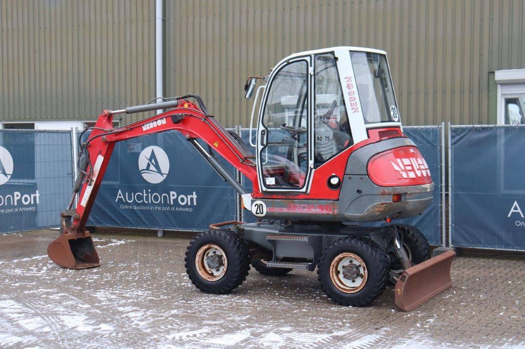 Neuson 3802WD Mobilbagger, Diesel, 30 kW, Baujahr 1999