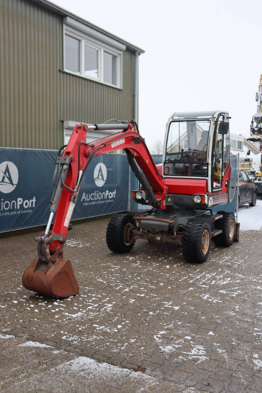 Neuson 3802WD Mobilbagger, Diesel, 30 kW, Baujahr 1999