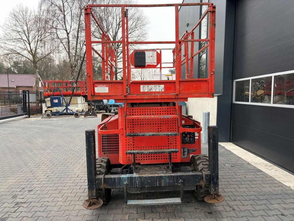 Scissor lift Snorkel S3370RT Diesel 12m 2012