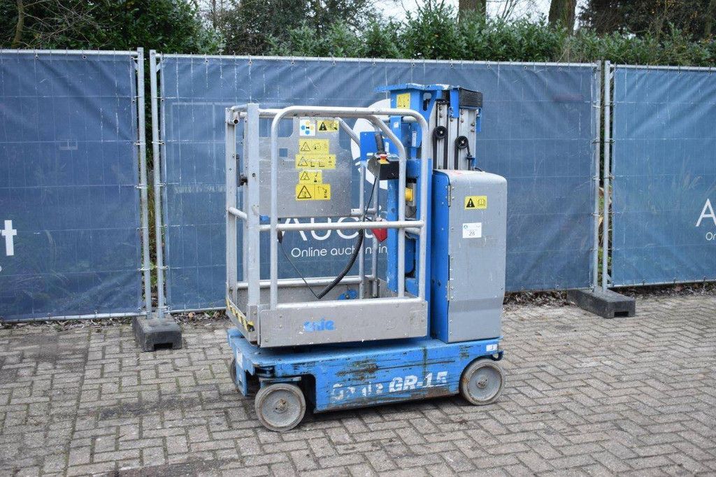 Genie GR-15 Elektrischer Mastlift 4,5 m