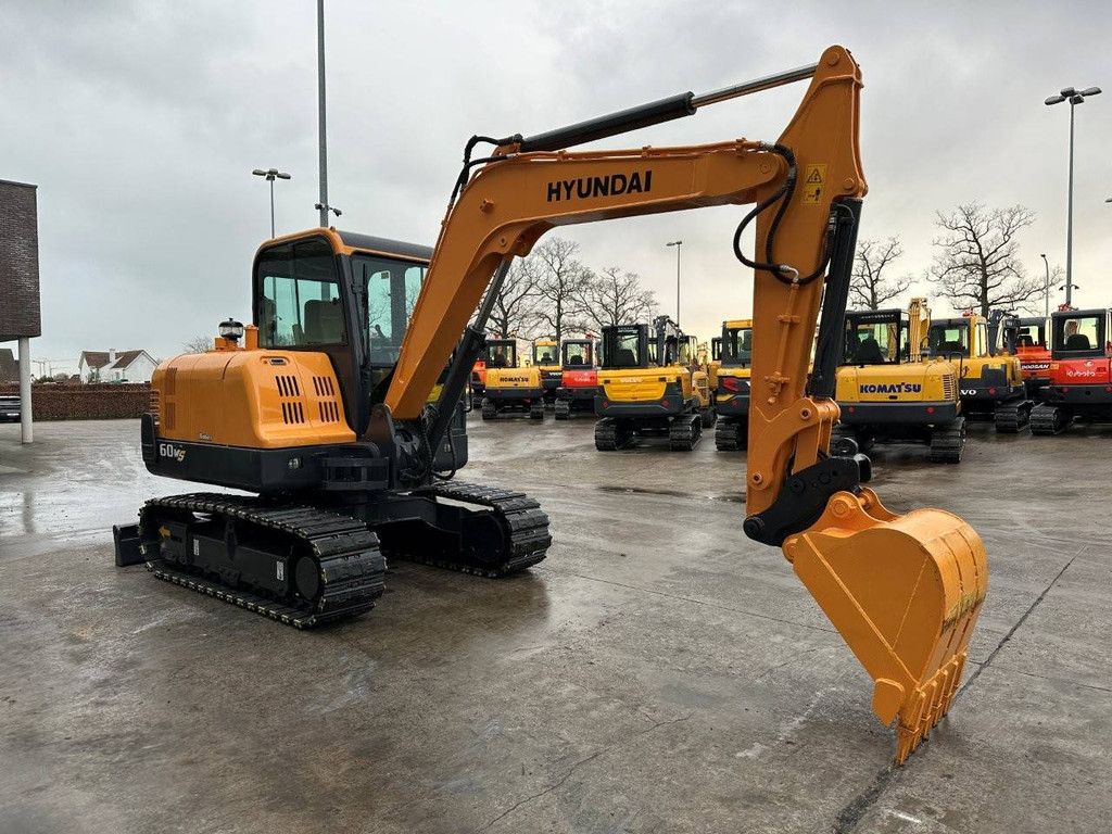 Rupsgraafmachine Hyundai R60VS Diesel 40.5kW 2018