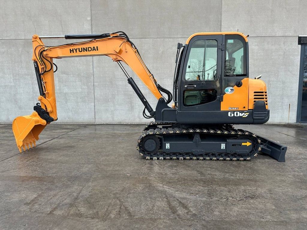 Rupsgraafmachine Hyundai R60VS Diesel 40.5kW 2018