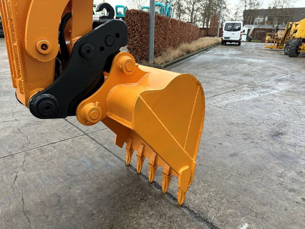 Rupsgraafmachine Hyundai R60VS Diesel 40.5kW 2018