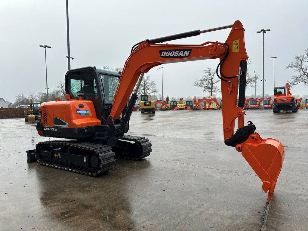 Doosan DX55-9C Diesel-Raupenbagger 36,2 kW, Baujahr 2018