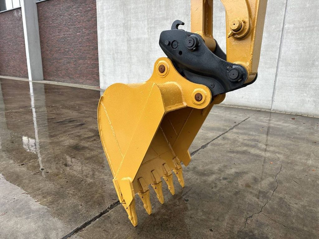 Raupenbagger Caterpillar 305.5E2 Diesel 34,1 kW 2017