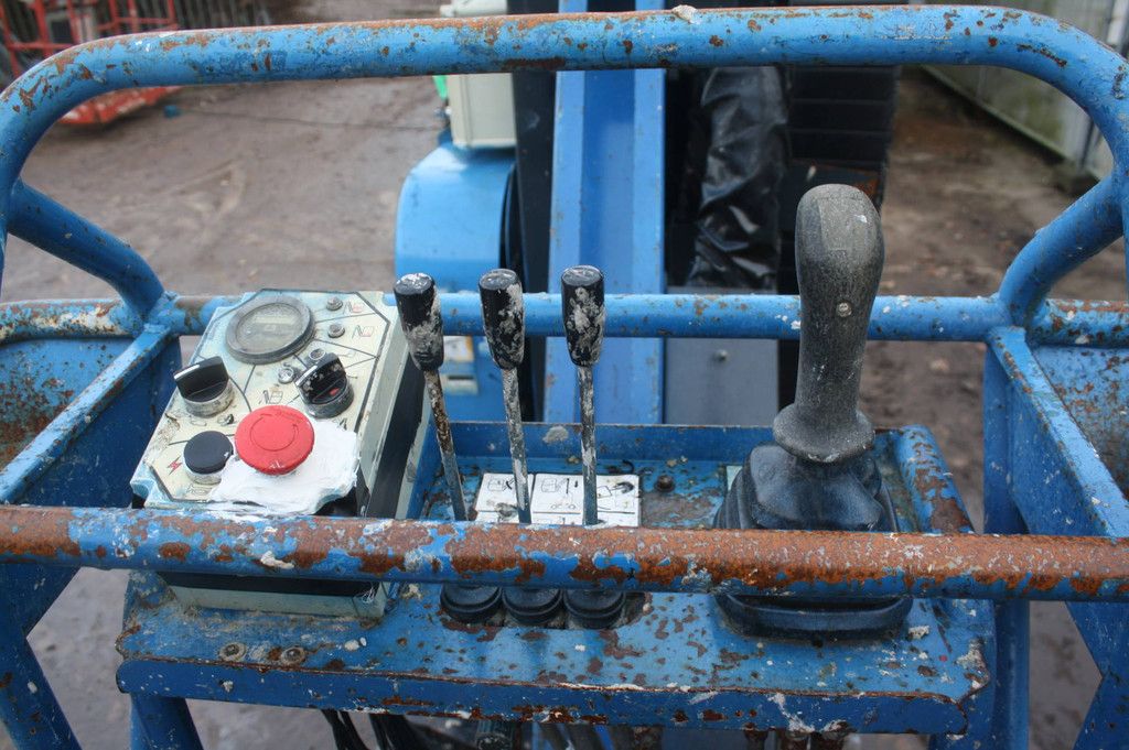 Mast lift ATN 880R Electric 8.8m 2015