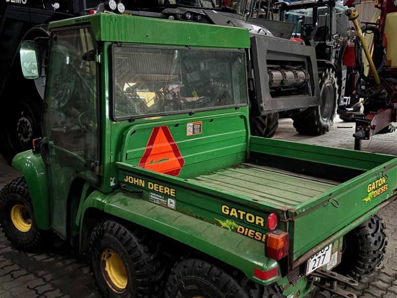 John Deere Gator 5055