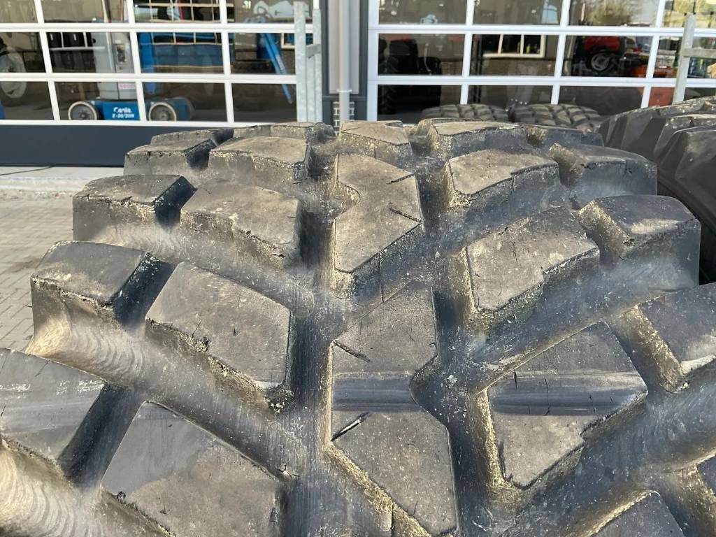 Nokian 650/65 R42 + 540/65 R30 TRI2
