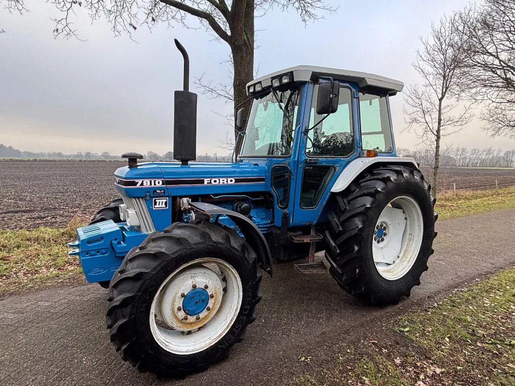 Ford 7810