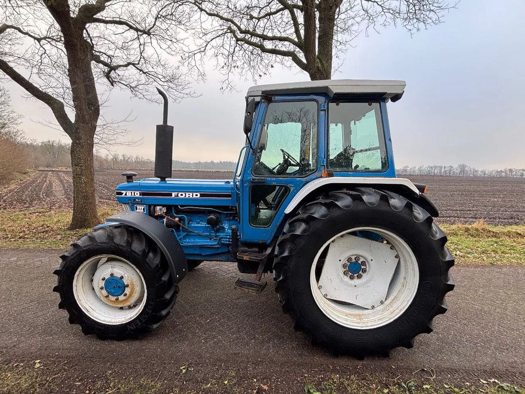 Ford 7810