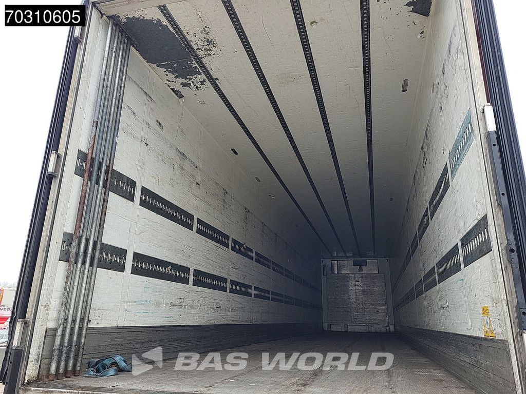 Schmitz SKO24 Tailgate Lifting Axle Flower Width