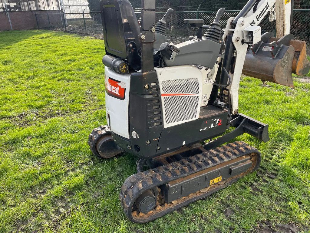 Bobcat E10 minigraver 2022 met 205 uur! CW05