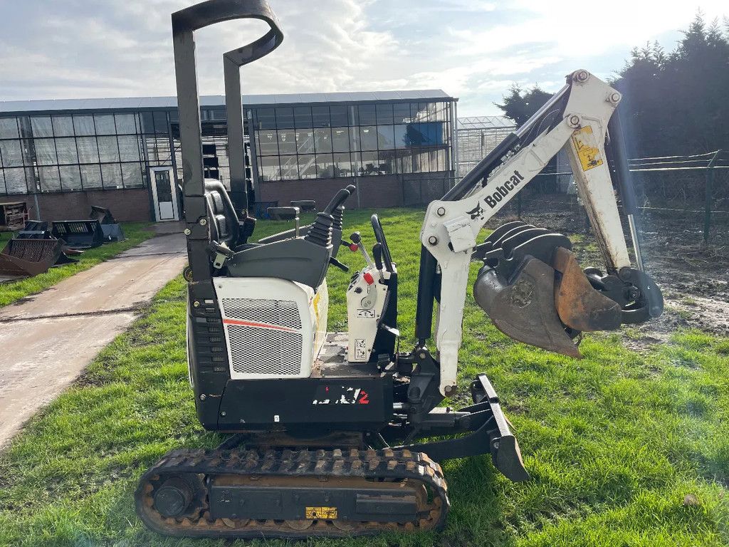 Bobcat E10 minigraver 2022 met 205 uur! CW05