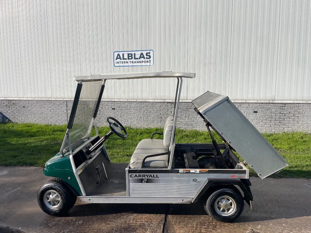 Clubcar Carryall 2 utility Golfcar met ruime laadbak en kenteken