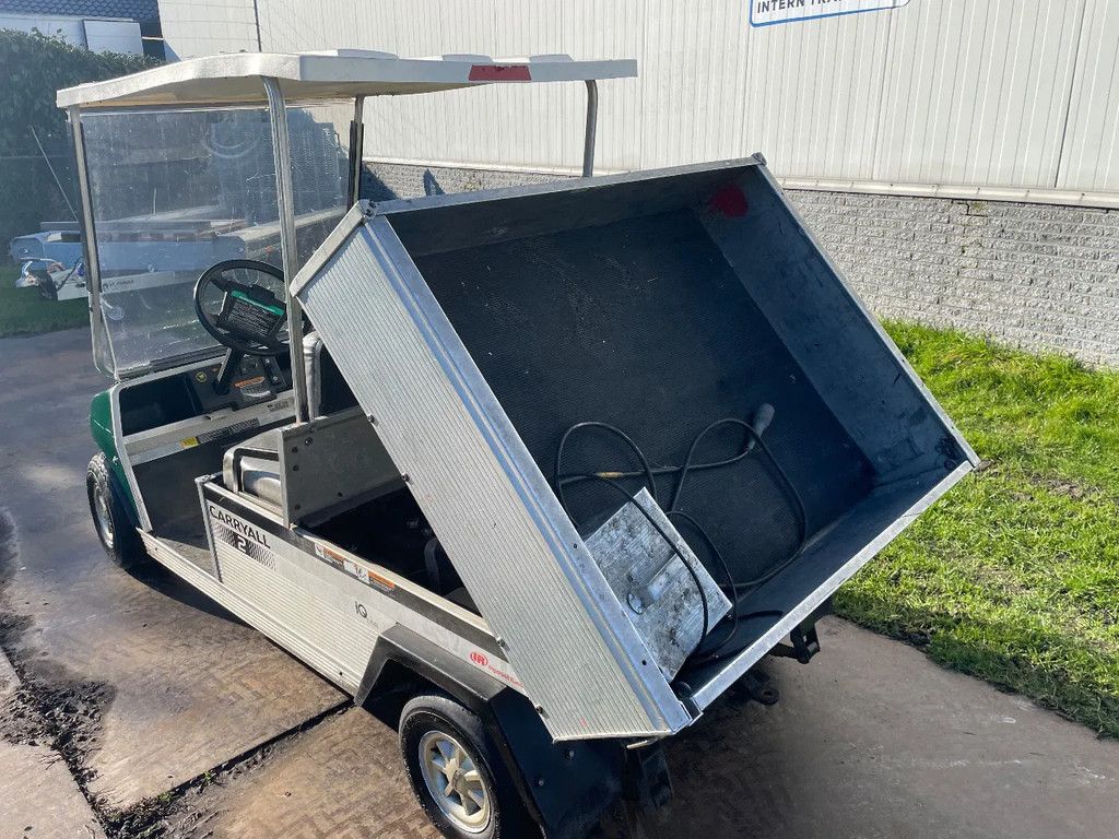Clubcar Carryall 2 utility Golfcar met ruime laadbak en kenteken