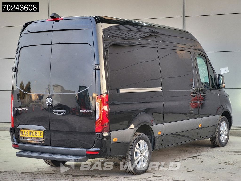 Mercedes Sprinter 319 CDI BPM VRIJ! Automaat New model! L2H2 ACC MBUX LED Navi Camera 190 PK L2H2 10m3 Airco