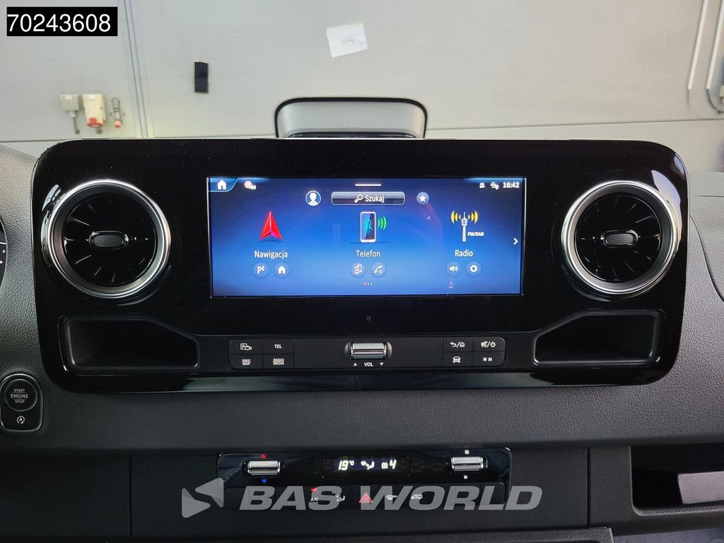 Mercedes Sprinter 319 CDI BPM VRIJ! Automaat New model! L2H2 ACC MBUX LED Navi Camera 190 PK L2H2 10m3 Airco
