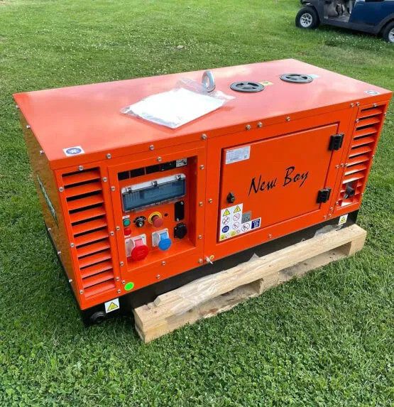 Kubota Newboy EPS113TDE 230v en 380v NIEUW NET BINNEN!