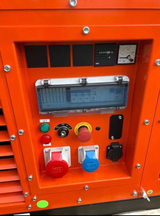 Kubota Newboy EPS113TDE 230v en 380v NIEUW NET BINNEN!