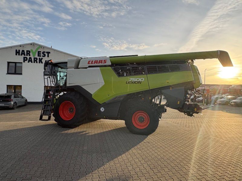 Claas LEXION 7500