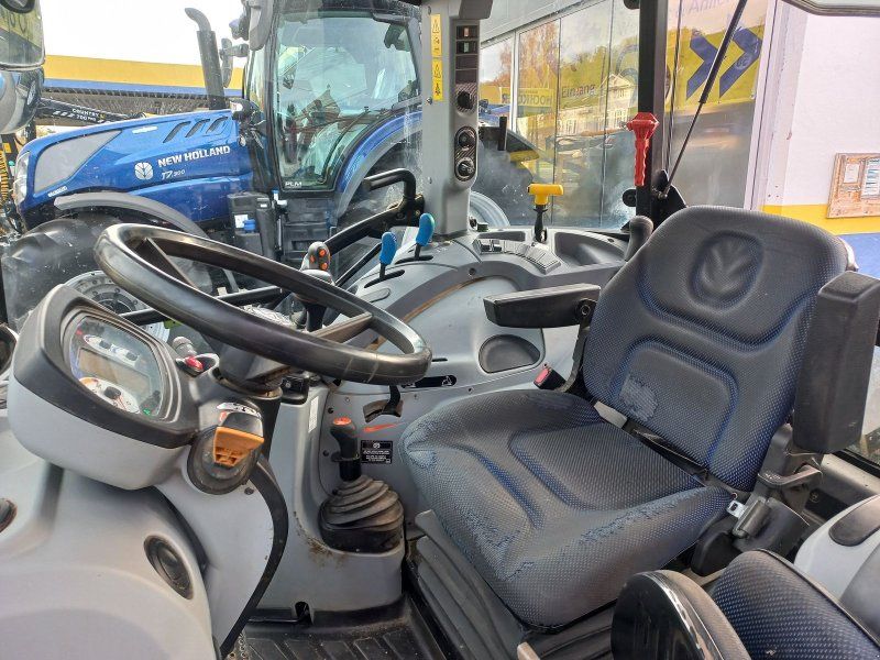 New Holland T 5.95