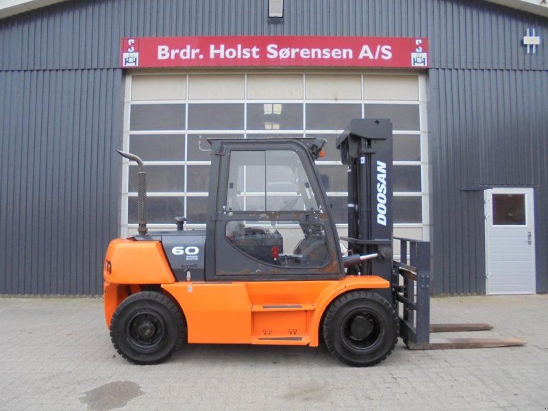 Doosan D60S-5