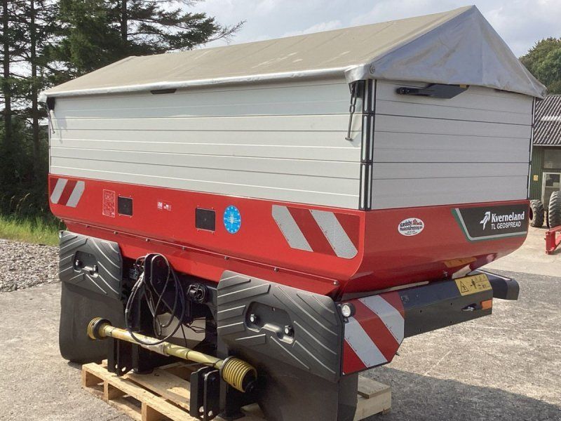Kverneland acta TL 3900 GEOSPREAD