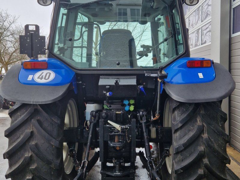 New Holland T5050