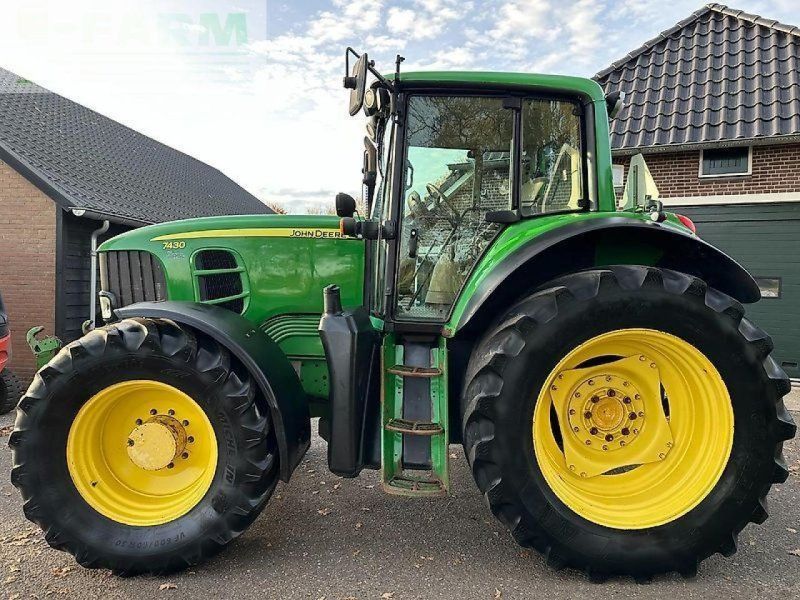 John Deere 7430 premium auto power