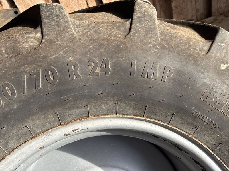 Continental 460/70R24 mit Felge 2x Mähdrescher
