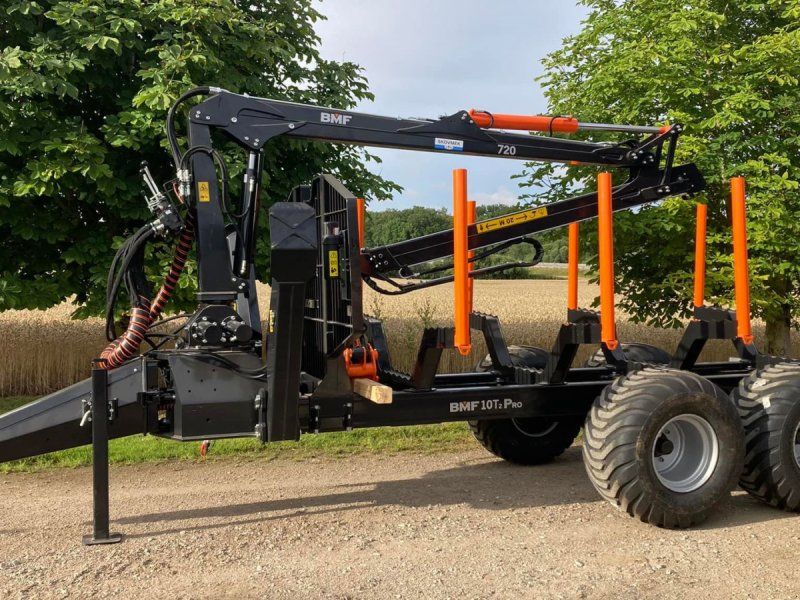 BMF 10 t. skovvogn med 7,2 m kran