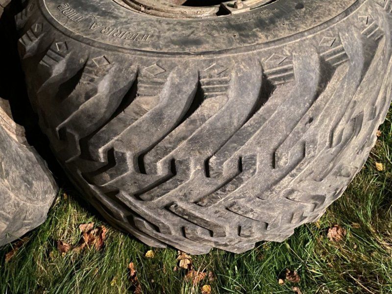 Michelin 48x3100-20