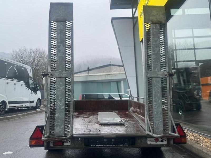 Flamingo X 2000 Baumaschinener 2t