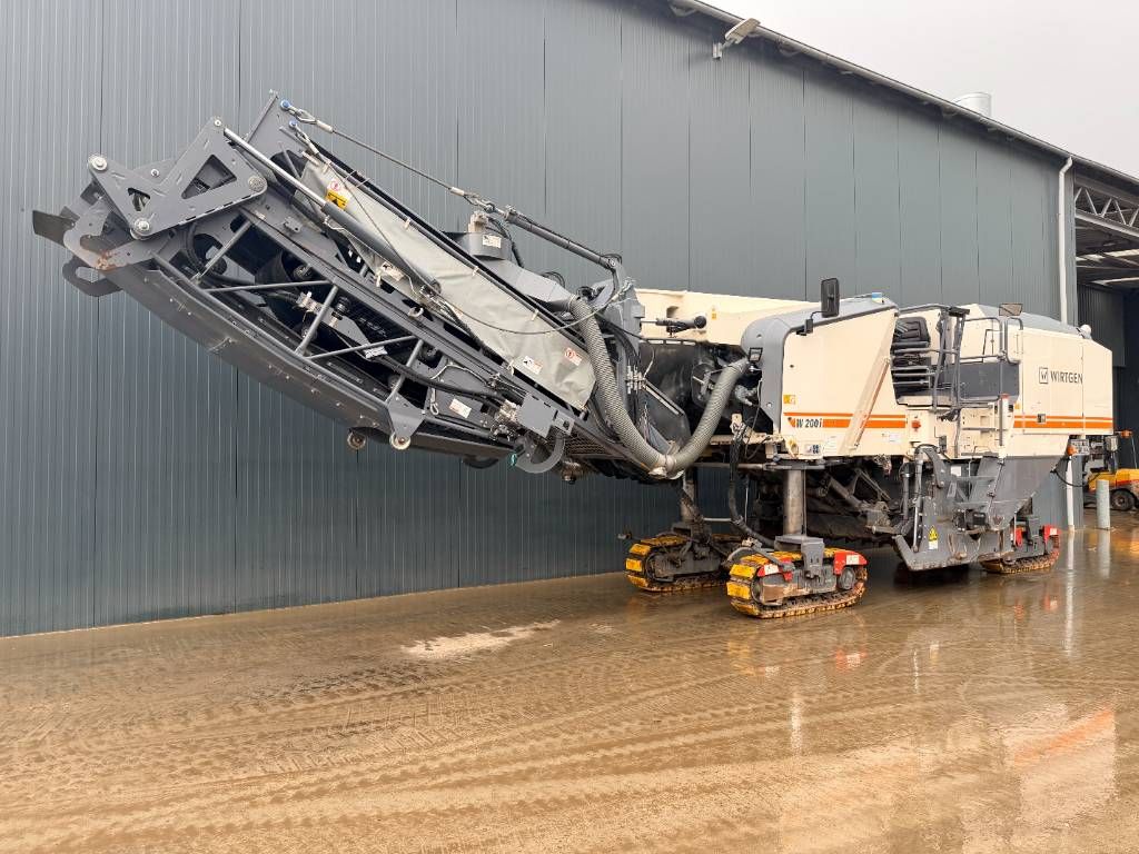 Wirtgen W200i