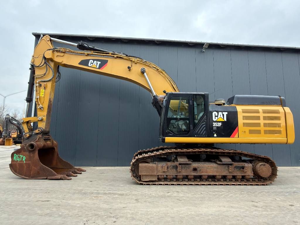 CAT 352F XE