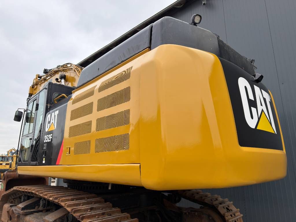 CAT 352F XE