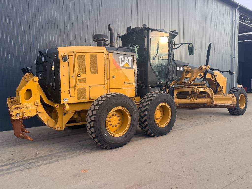 CAT 140M3