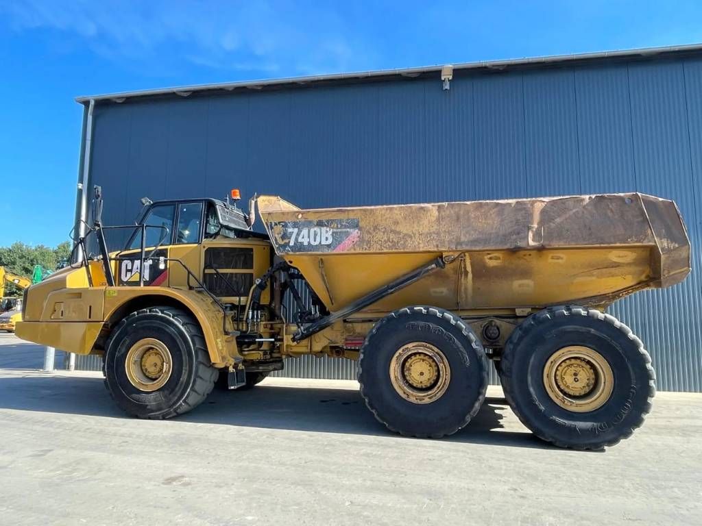 CAT 740B