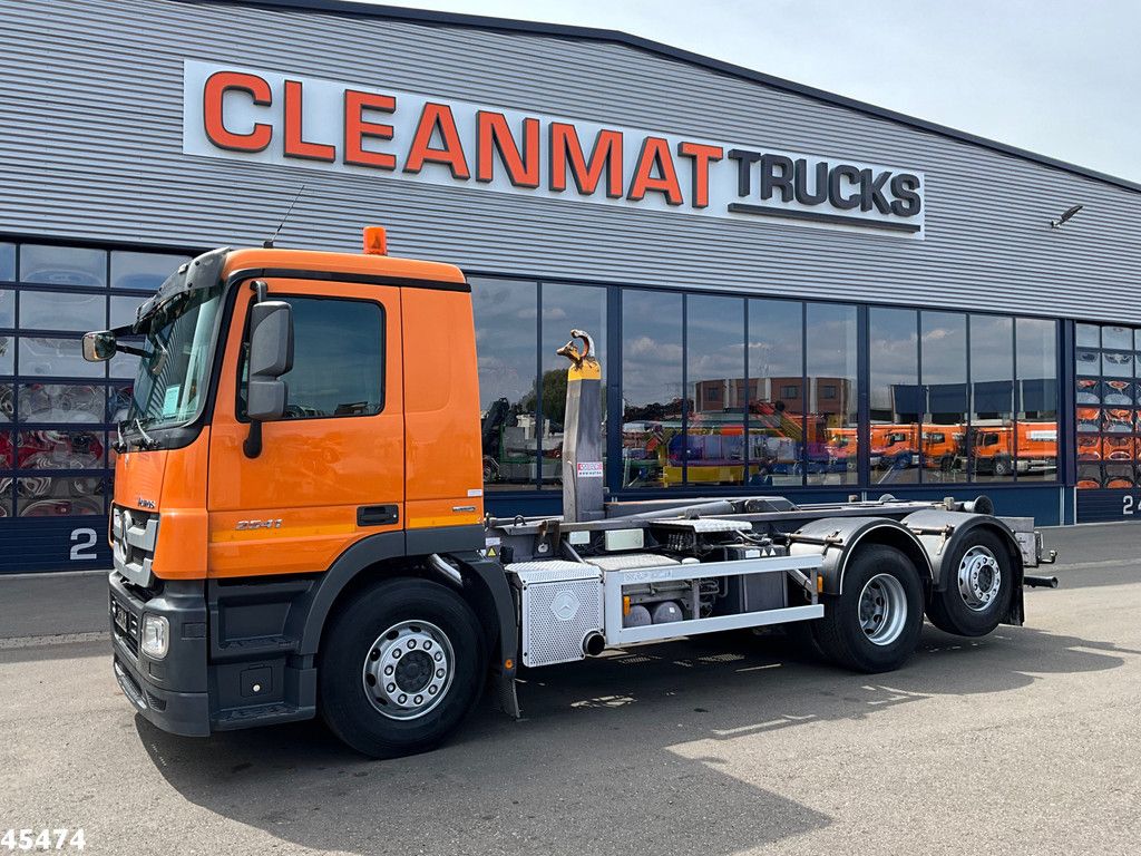 Mercedes-Benz Actros 2541 6x2 VDL 20 Ton haakarmsysteem