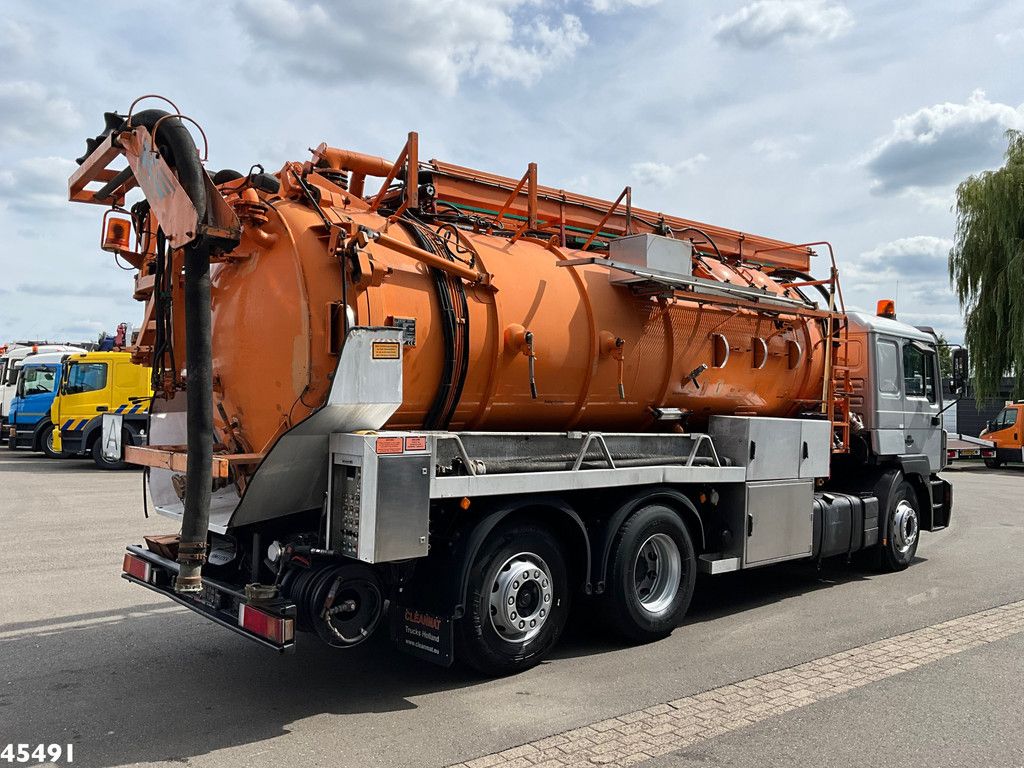 MAN 26.400 Kroll 14.5m³ kolkenzuiger Euro 2 Manual Gearbox