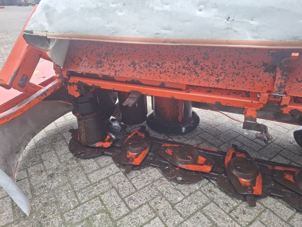 Kuhn GMD 702 F-FF