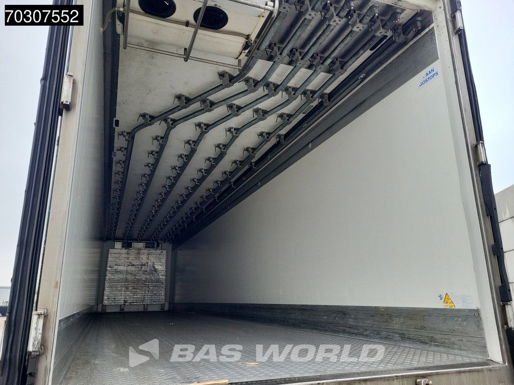 Schmitz SCB*S3B 3 axles TUV 03/26 Meat Hang