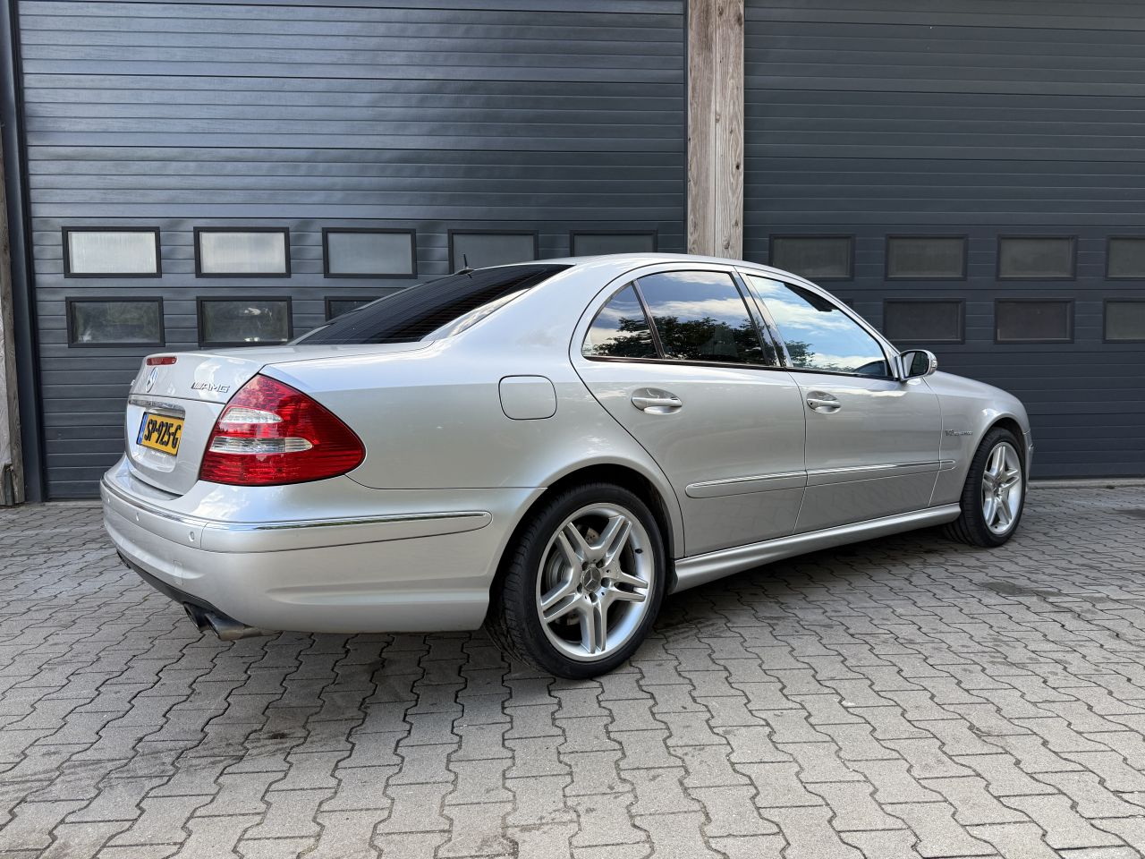 Mercedes E55 AMG Youngtimer V8 Kompressor - compleet!