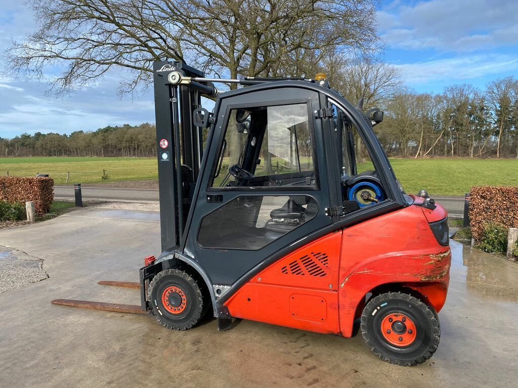 Linde h25t-01