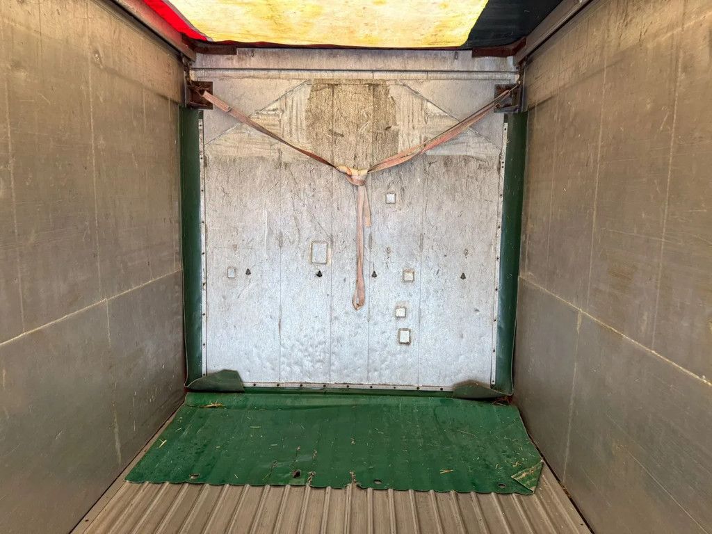 Stas S300ZX 92m3 2X Liftas AS-3 Liftas APK/TUV 04-2026 Cargo Floor 10MM